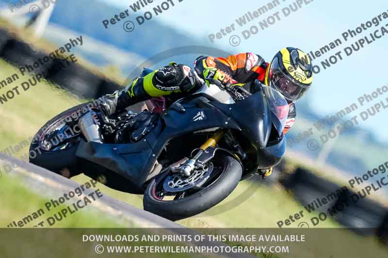 anglesey no limits trackday;anglesey photographs;anglesey trackday photographs;enduro digital images;event digital images;eventdigitalimages;no limits trackdays;peter wileman photography;racing digital images;trac mon;trackday digital images;trackday photos;ty croes